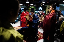 special projects on royal costumes of young people