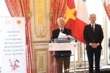 Vietnam, France mark 45th anniversary of diplomatic ties in Paris