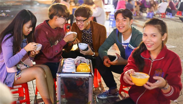 Tastes of Da Lat night market