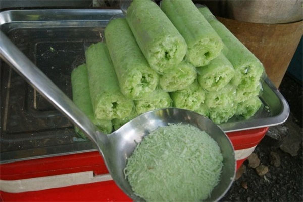 Tastes of Da Lat night market