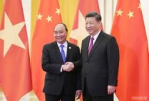 pm phuc meets chinese party chief and president xi jinping in beijing