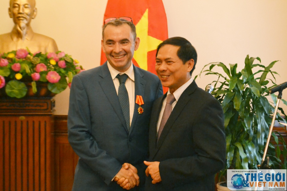 Friendship medal presented to former French Ambassador