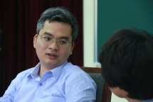 prof ngo bao chau officially becomes professor at college de france