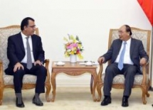 government leader welcomes chilean canadian diplomats