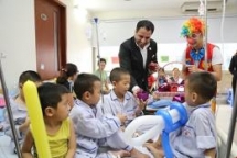 uae ambassador supports vietnamese thalassemia patients