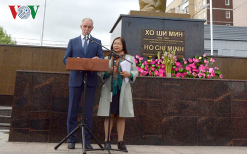 Uncle Ho’s statue inaugurates in Lenin’s hometown
