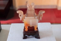 nguyen dynastys treasures on display in da lat