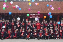 high school students flock to temple of literature for good luck
