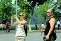 in six months hanoi tourism grossing revenue of more than vnd352 trillion