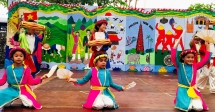 600 mexican students teachers take part in vietnamese cultural day