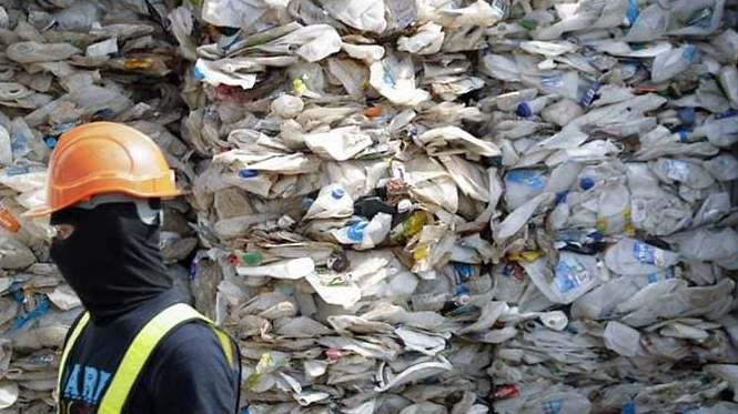 Canada has no plans to take back plastic waste in Malaysia