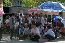 Are Vietnam parents overprotective of their 18-year-old children?
