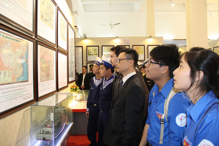 Exhibition “Truong Sa – Hoang Sa Archipelagos” opens in Dong Nai