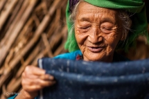 try the unique linen products of the hmong people in lung tam village