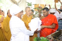 sri lankas leading venerable talks about value of buddhist teachings in modern life in hanoi