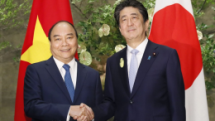 vietnam japan discuss covid 19 fight economic cooperation