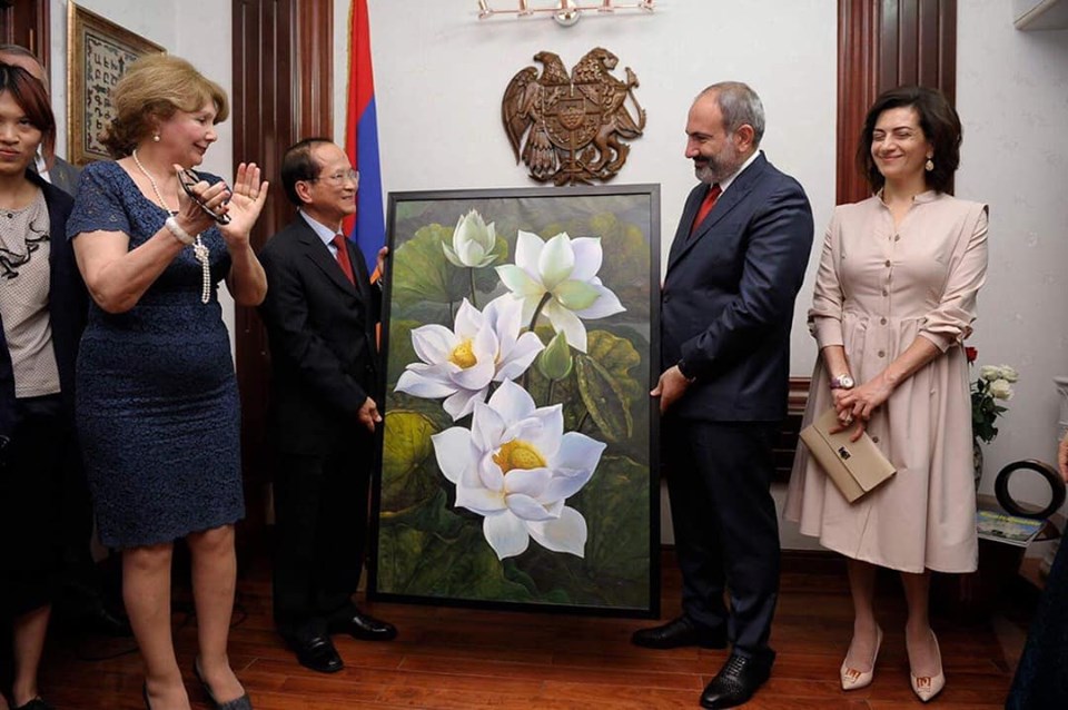 Armenian PM invites Vietnamese alumni to visit Yerevan State University