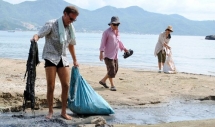 Meet the men who clear Vietnam beaches of garbage, pollutants