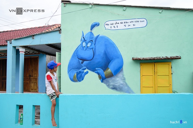 Quang Nam’s fishing village with over 100 giant mural paintings