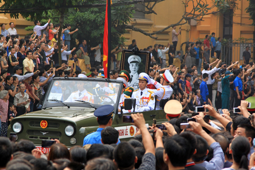 tren-duong-DHTH-6810-1381730535.jpg