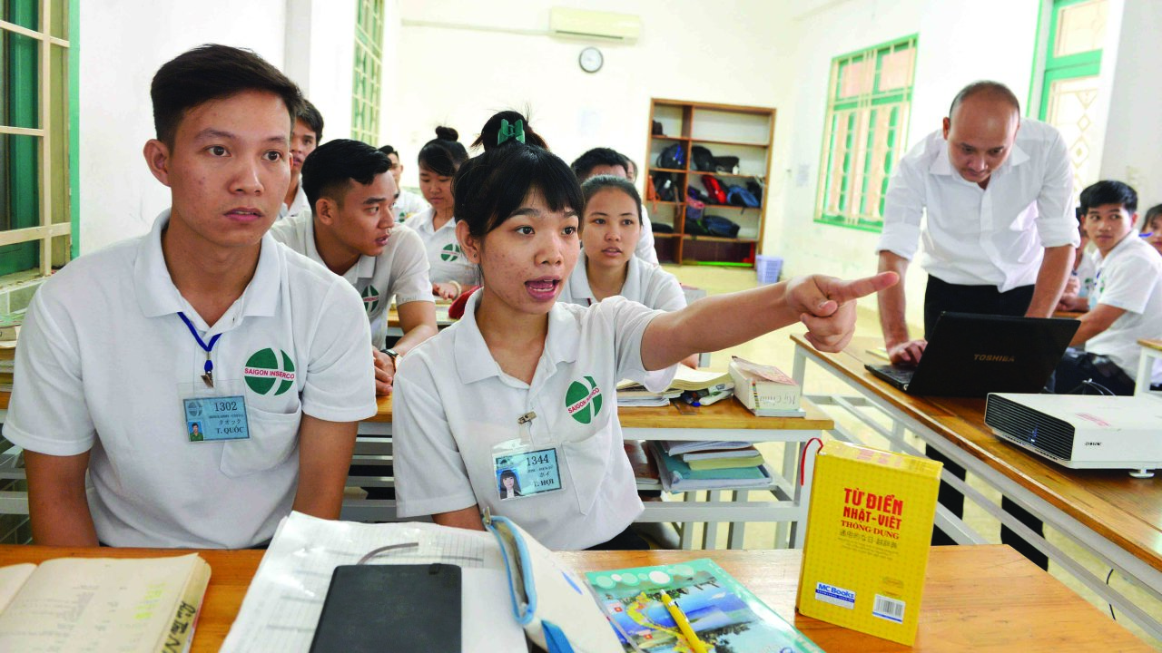 Vietnamese laborers sweat to land well-paid jobs in Japan