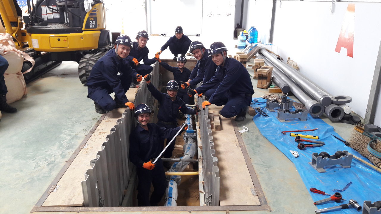 Vietnamese laborers sweat to land well-paid jobs in Japan