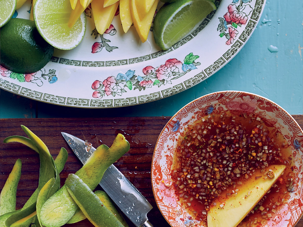 Mango: Tropical fruit for lowering blood sugar, boosting brain health