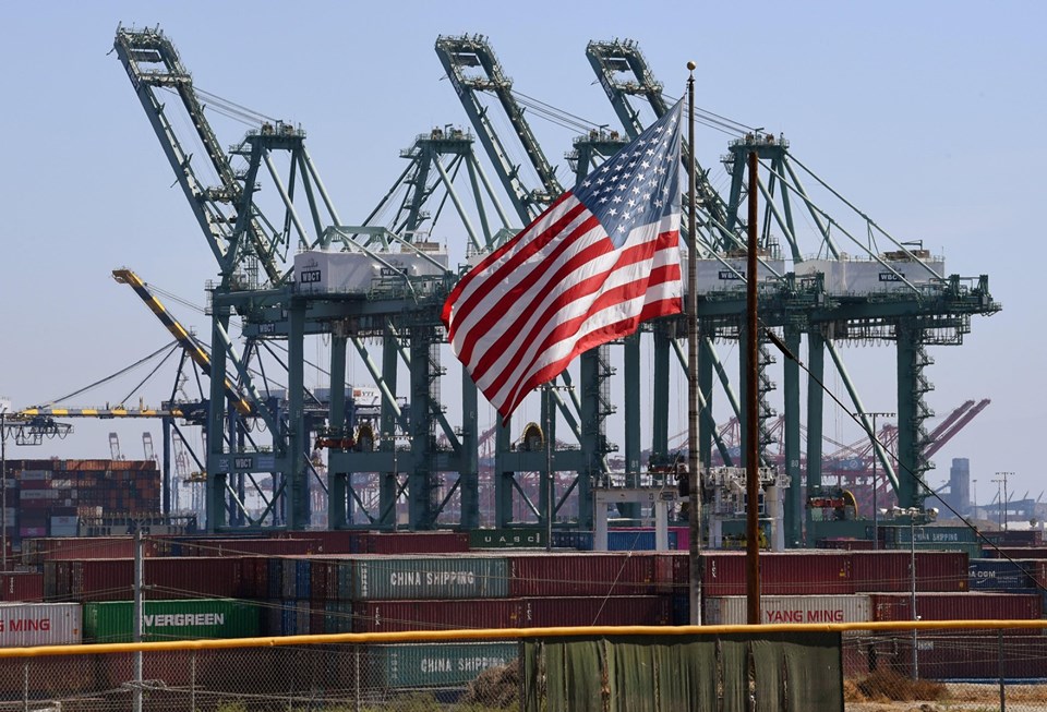 President Trump dismisses fears of long-lasting trade war with China