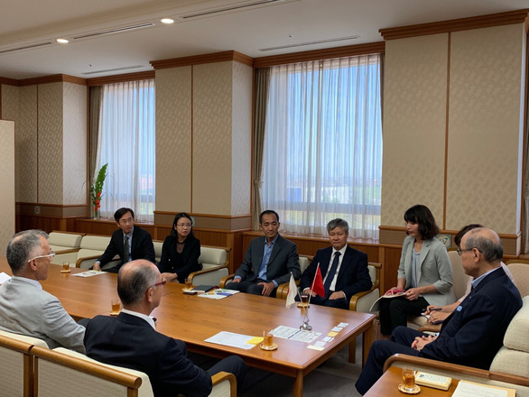 Japanese companies leave China, favor Vietnam: prefecture mayor