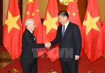 top vietnamese leaders extend congratulations to china on national day