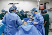 brain surgery with robots conducted in vietnam