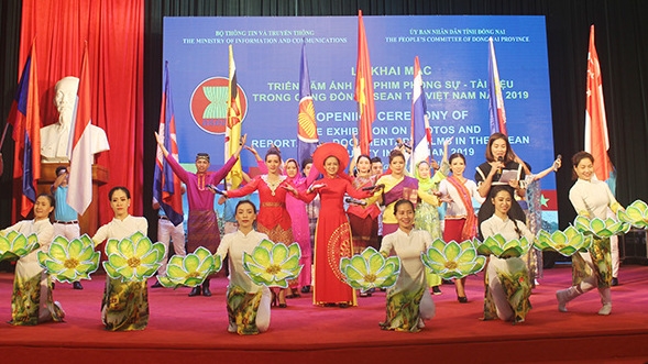 ASEAN photo and documentary film exhibition to open in Dong Nai