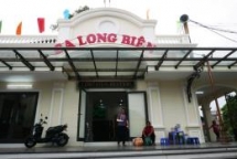 long bien railway station attracts visitors after being renovated