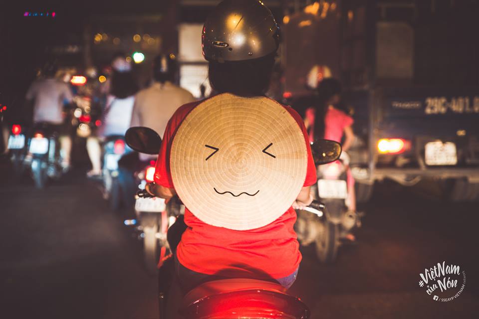 Youths promote Vietnam via “non la” album