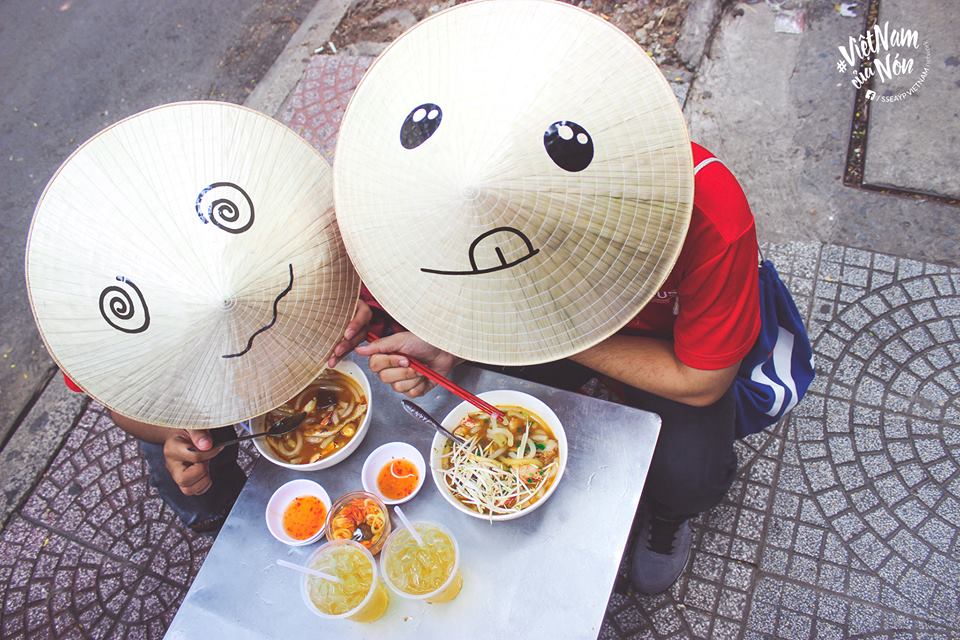 Youths promote Vietnam via “non la” album