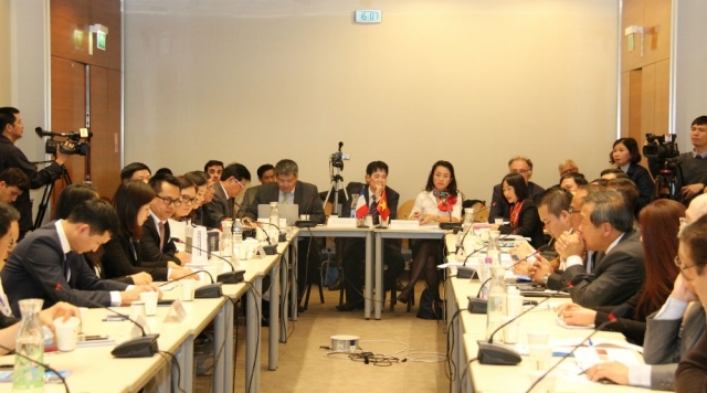 Vietnam’s political stability to attract French investors