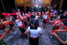 thai women in nghe an learn to promote community based tourism