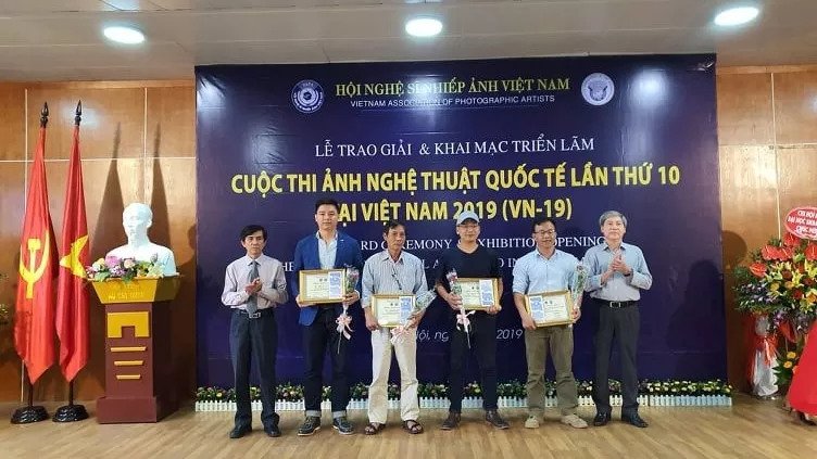 Winners of International art photography contest honoured