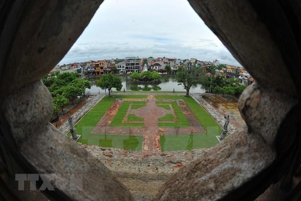 A visit to Phat Diem stone cathedral