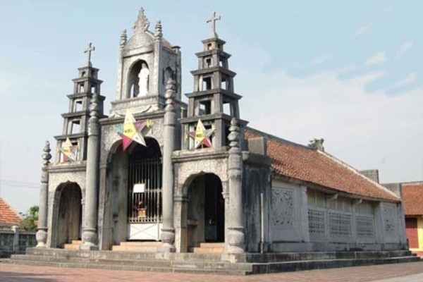 A visit to Phat Diem stone cathedral