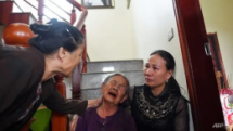 vietnam police take dna from relatives of suspected uk truck victims