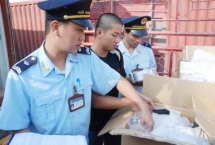 vietnam customs supplying face masks on aircraft on exit