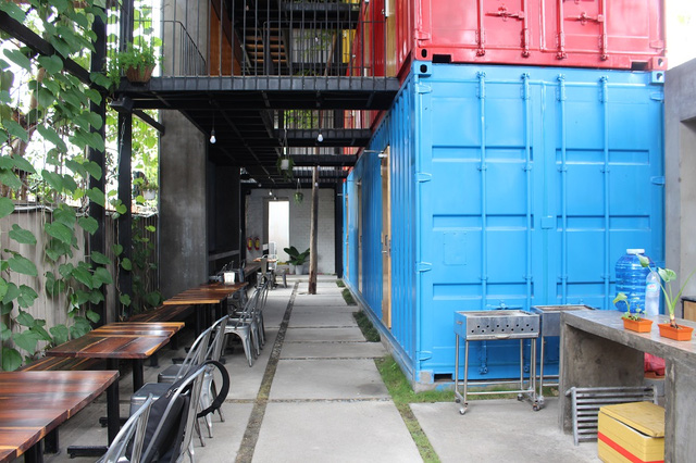 First hostel built from recycled shipping containers pops up in Vietnam
