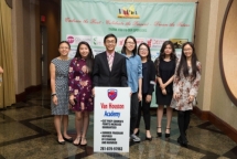 vietnamese american professor invents wireless earphone for sleeping problems treatment