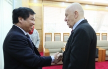 vietnam venezuela friendship association meets delegates of venezuelan communist party
