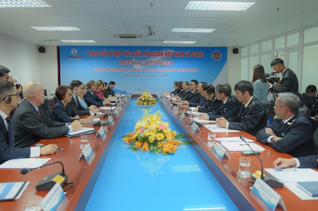 Vietnam, US customs join hands in fight against origin fraud, illegal trans-shipment