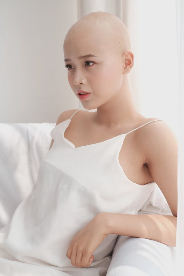 19-year-old girl with cancer attends beauty pageant to spread optimism