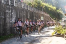 riding to raise fund for disadvantaged children in vietnam