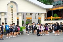 south koreans renew vietnam visa to avoid coronavirus outbreak back home