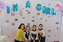 hanoian teenagers deliver equality receive love